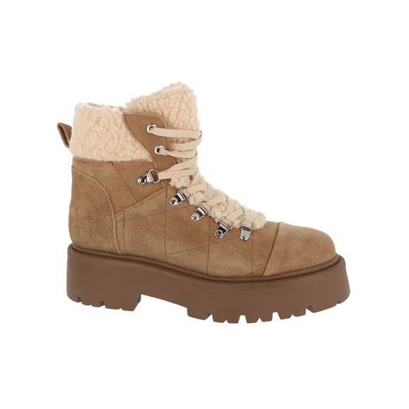 Steve Madden Shoes - Steve Madden reyen platform lug sole boots NEW